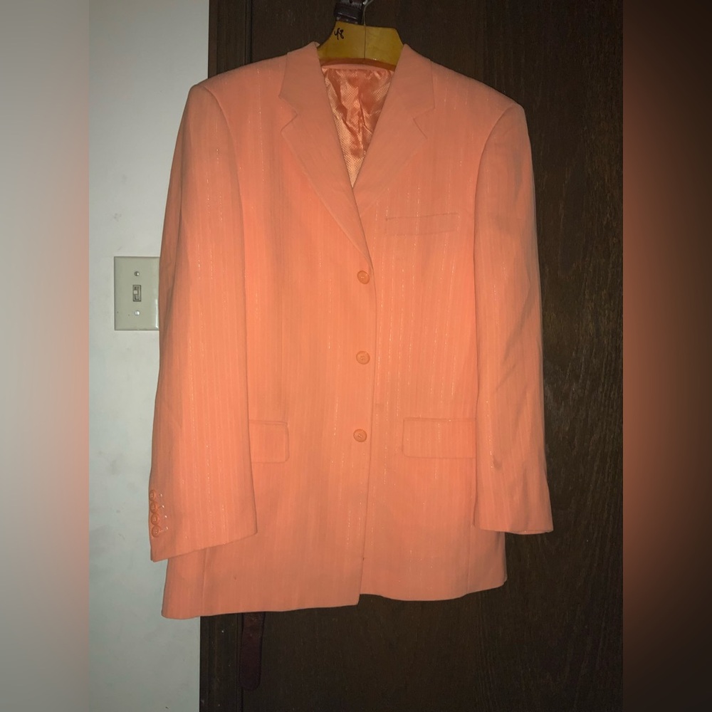 IL CANTO MENS BLAZER. GOOD CONDITION. BARELY WORN. SZ. 40R.
